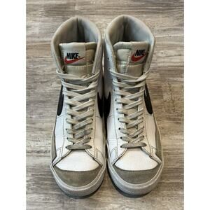 Nike Blazer Mid 77 Boys Size 6.5Y White Athletic Shoes Sneakers DA4086-100
